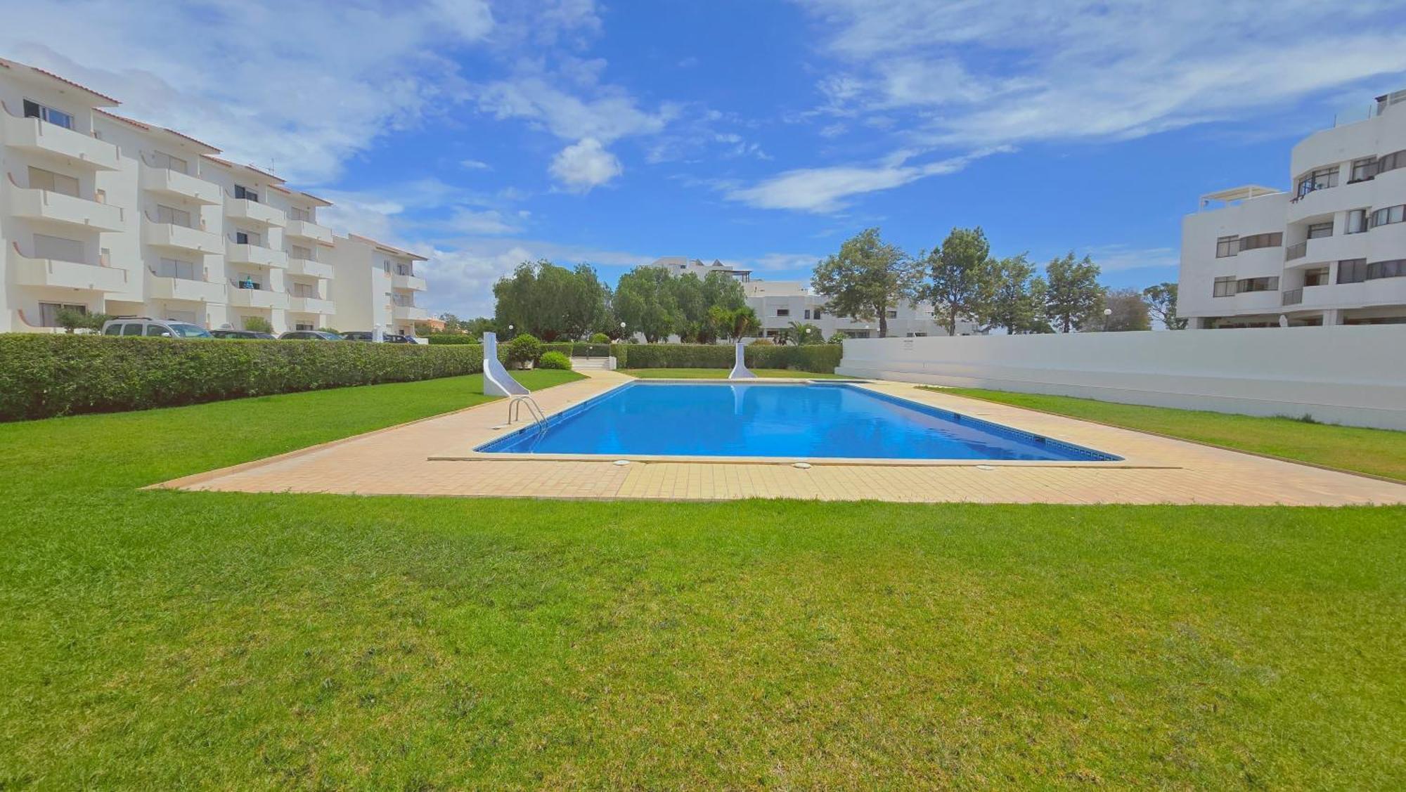 Praia Eulalia With Pool And 5 Minutes From The Beach Albufeira Kültér fotó
