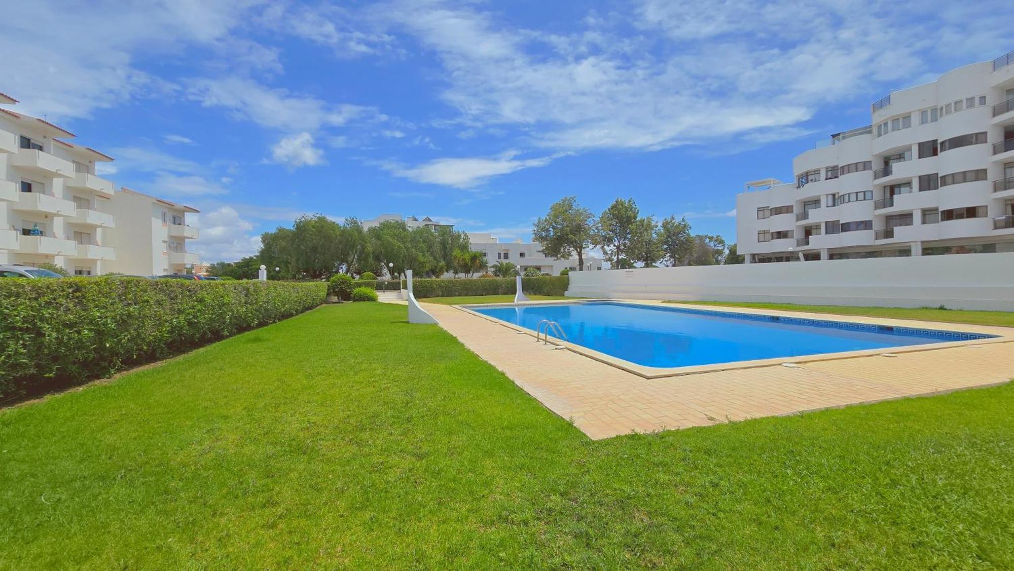 Praia Eulalia With Pool And 5 Minutes From The Beach Albufeira Kültér fotó