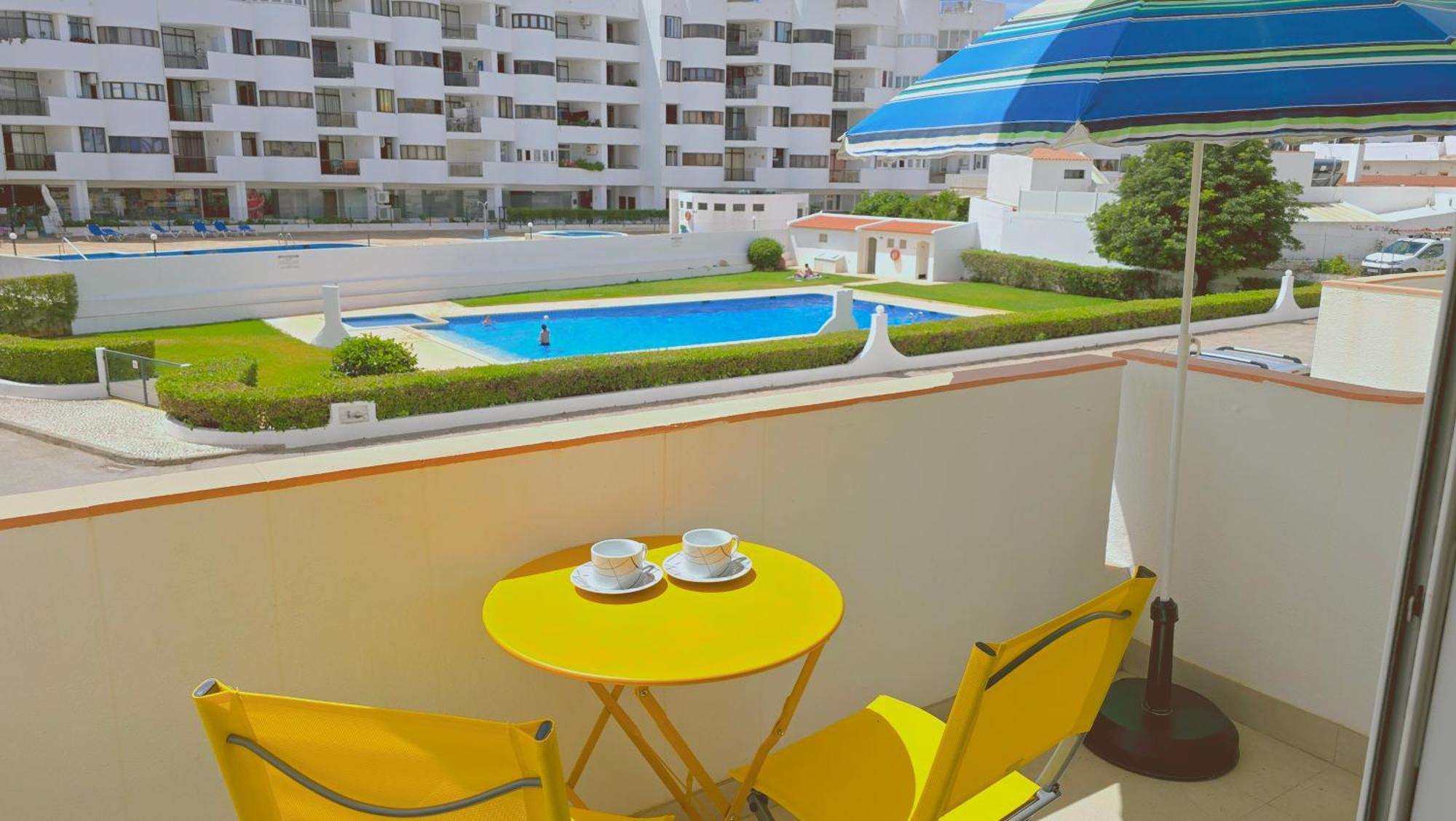 Praia Eulalia With Pool And 5 Minutes From The Beach Albufeira Kültér fotó